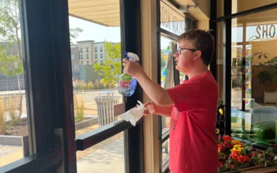 CLIENT SPOTLIGHT: OLDE TOWNE MALL PRESENTS KANDU CLIENT JACK M. WITH AWARD ACKNOWLEDGING HARD WORK